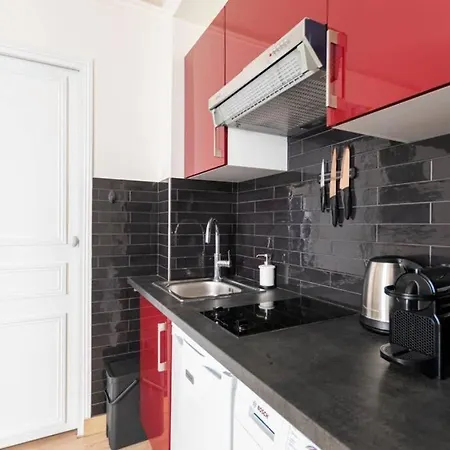 Apt 100 Rue Saint-lazare Appartement